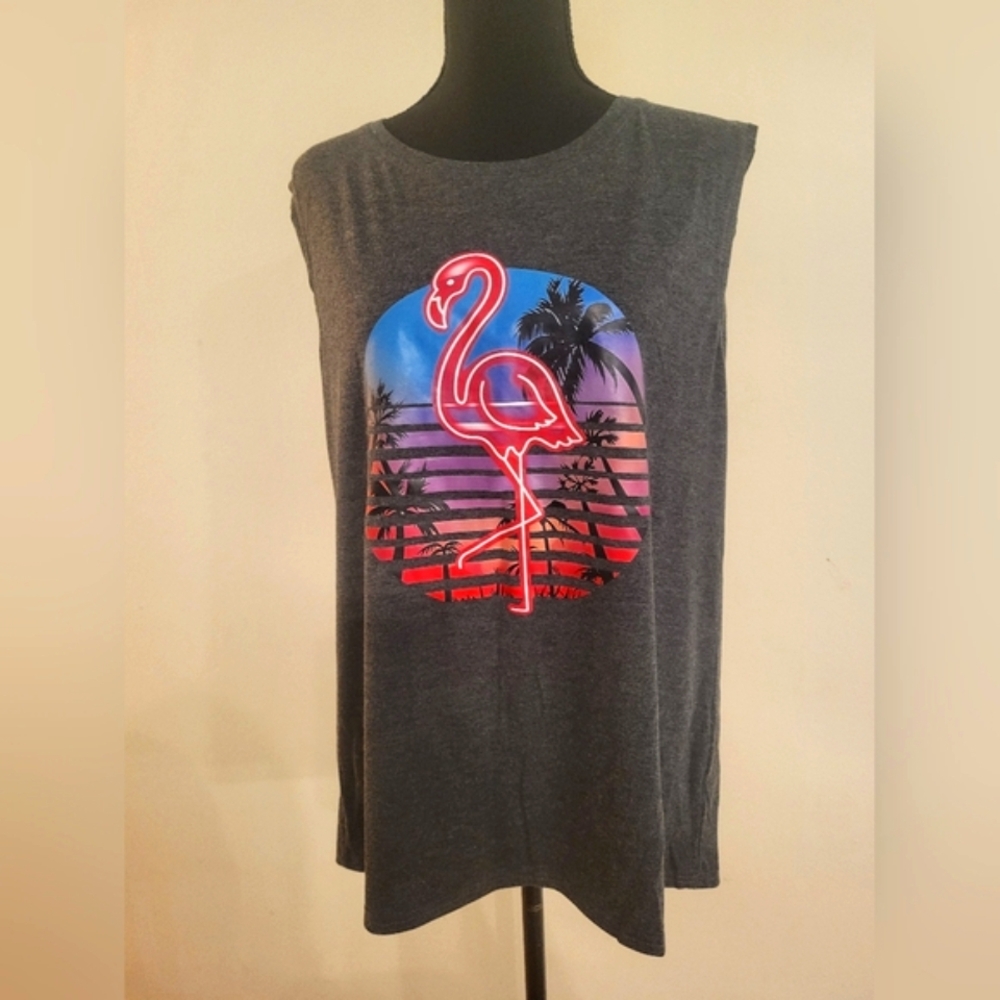Ladies Gray Sleeveless Muscle Tee with Flamingo‎ Graphic (Size XL)